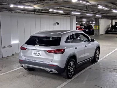 Mercedes-Benz GLA CLASS