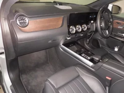 Mercedes-Benz GLA CLASS