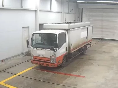 Isuzu ELF