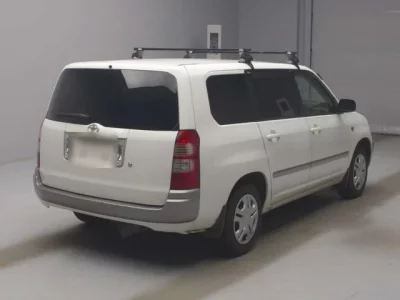 Toyota SUCCEED