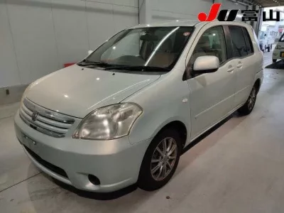 Toyota RAUM