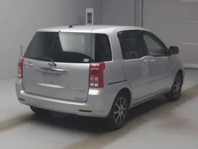Toyota RAUM