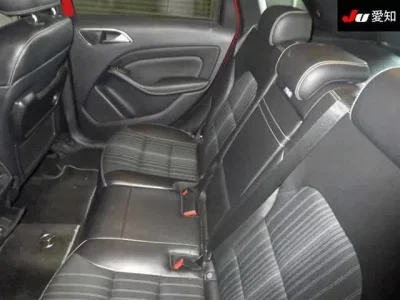 Mercedes-Benz B CLASS