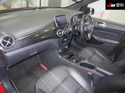 Mercedes-Benz B CLASS