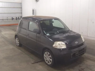 Daihatsu Esse