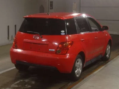 Toyota IST