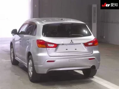 Mitsubishi RVR