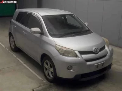 Toyota IST