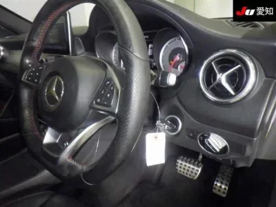 Mercedes-Benz GLA CLASS