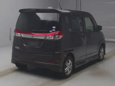 Mitsubishi DELICA D2