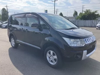 Mitsubishi DELICA D5