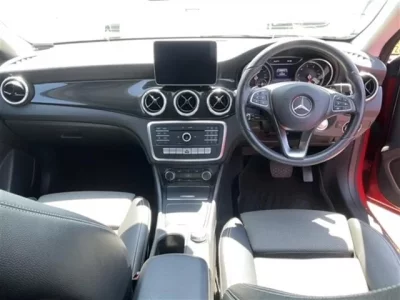 Mercedes-Benz CLA CLASS