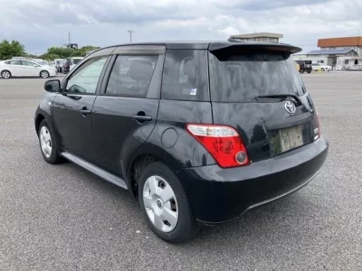 Toyota IST