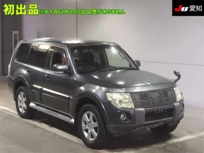 Mitsubishi PAJERO
