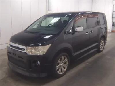 Mitsubishi DELICA D5