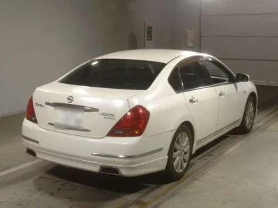 Nissan TEANA
