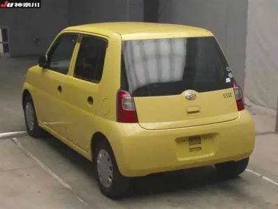 Daihatsu Esse