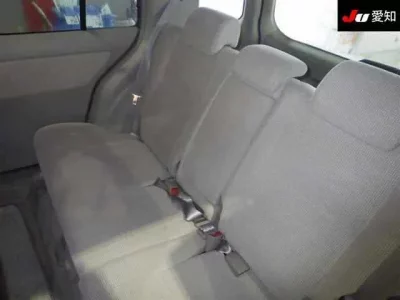 Toyota RAUM