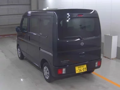 Nissan CLIPPER VAN