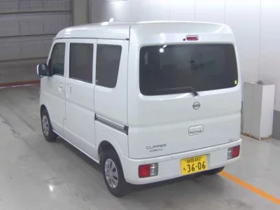 Nissan CLIPPER VAN