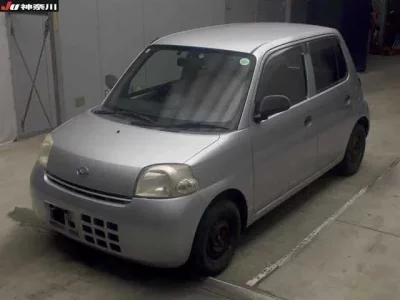 Daihatsu Esse