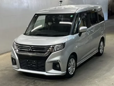 Mitsubishi DELICA D2
