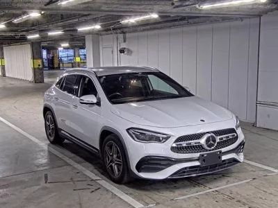 Mercedes-Benz GLA CLASS