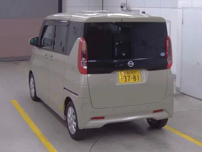 Nissan ROOX