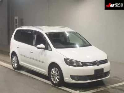 Volkswagen GOLF TOURAN