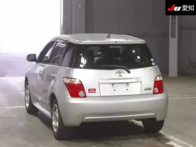 Toyota IST