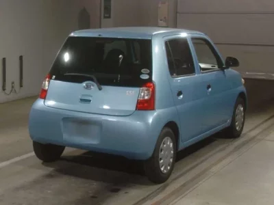 Daihatsu Esse