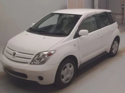 Toyota IST