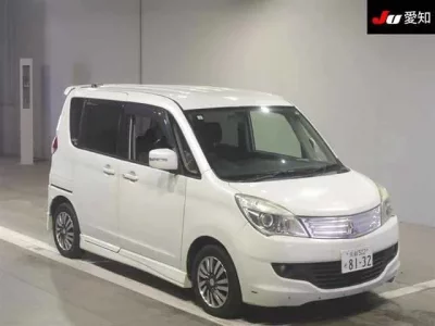 Mitsubishi DELICA D2