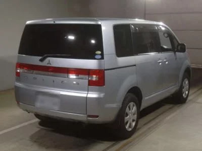 Mitsubishi DELICA D5