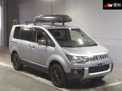 Mitsubishi DELICA D5