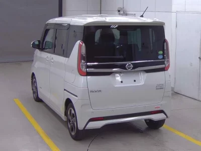 Nissan ROOX