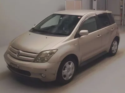 Toyota IST