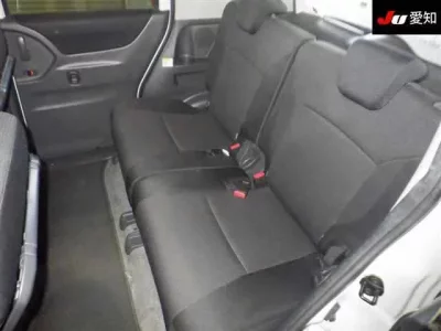 Mitsubishi DELICA D2