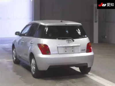 Toyota IST