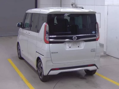 Nissan ROOX