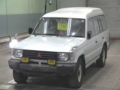 Mitsubishi PAJERO