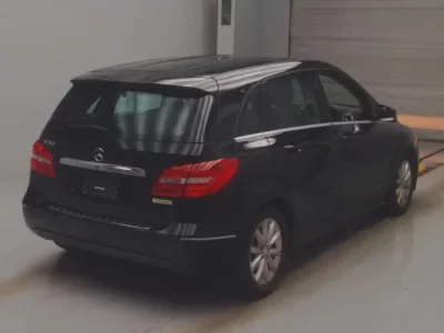 Mercedes-Benz B CLASS