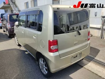 Daihatsu MOVE CONTE