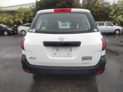 Nissan AD