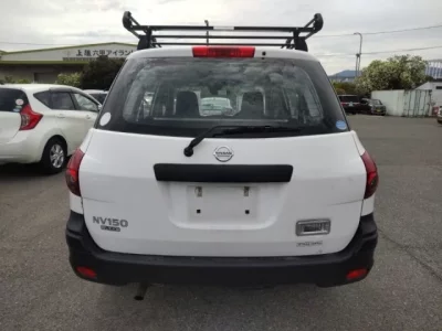 Nissan AD