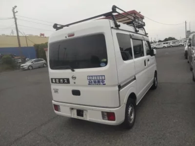 Nissan CLIPPER VAN