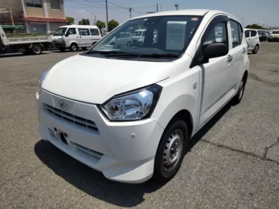 Daihatsu MIRA E S