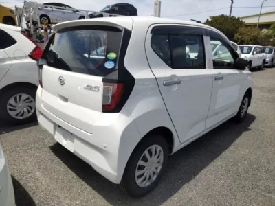 Daihatsu MIRA E S