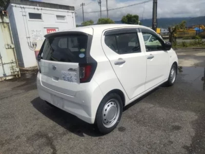 Daihatsu MIRA E S