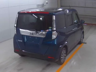 Toyota TANK